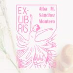 Sello ex libris bailarina vestida de libros